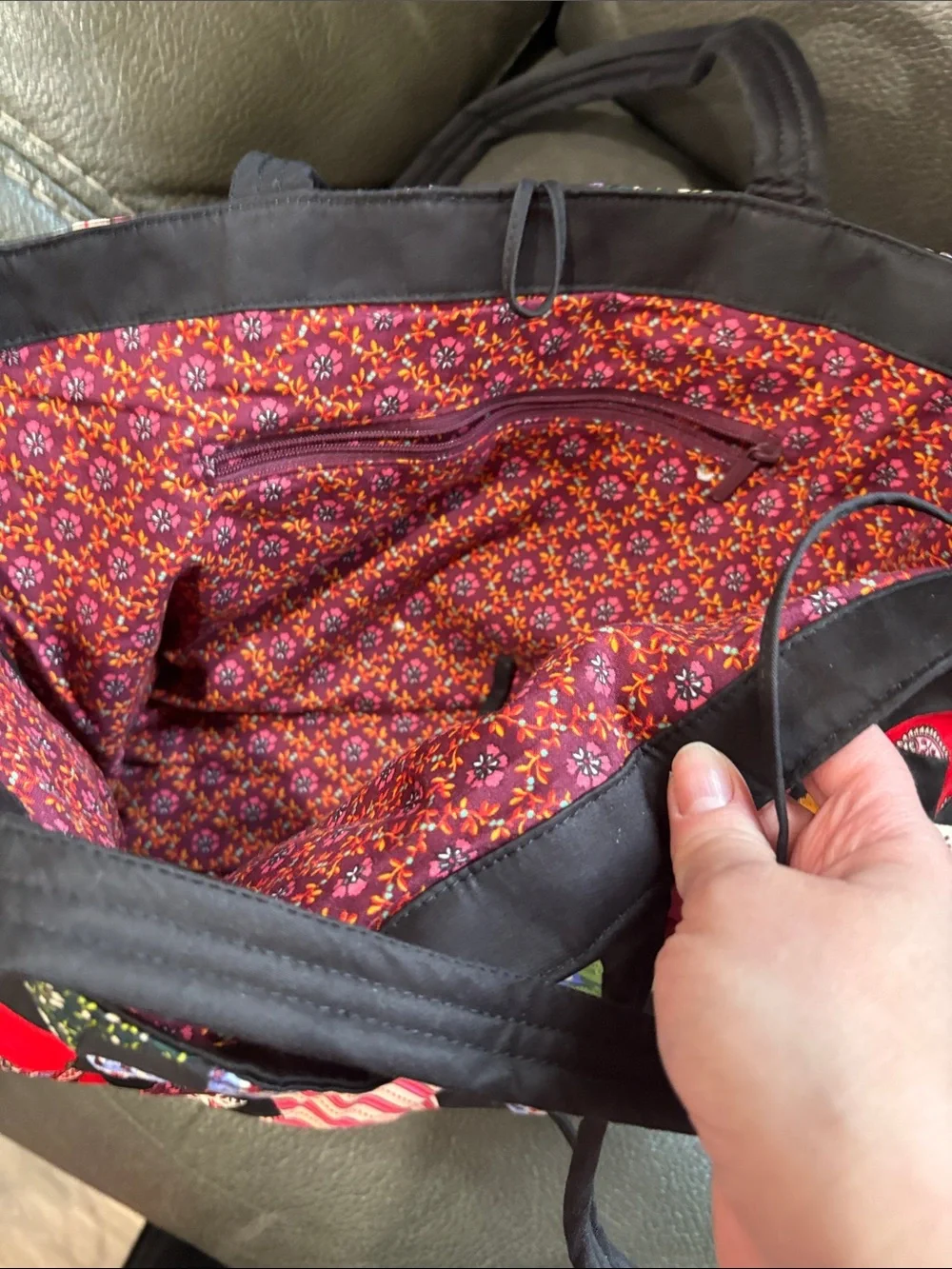 Vera Bradley small Hathaway tote in star patchwork - Picture 6 of 6